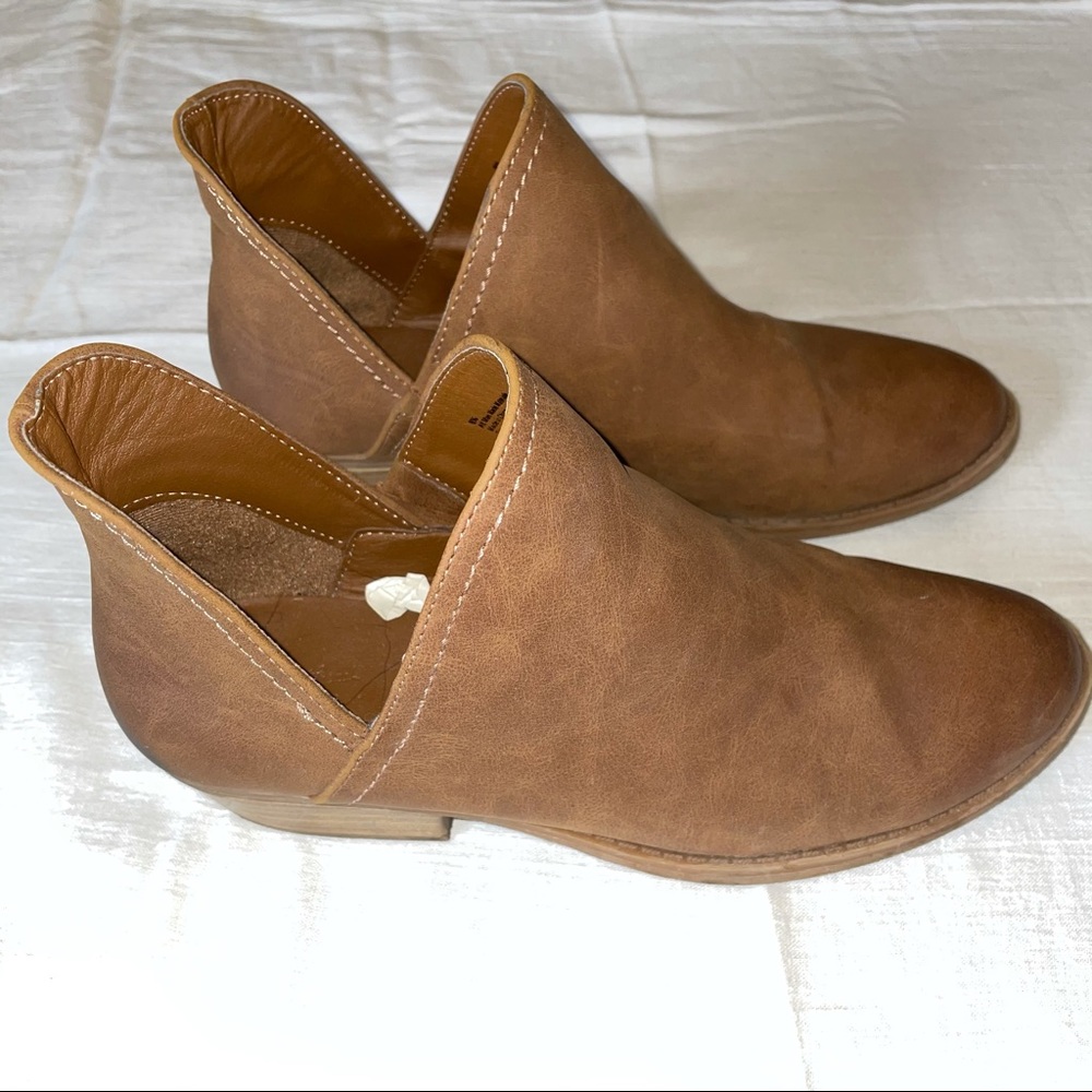 Booties - Picture 3 of 7